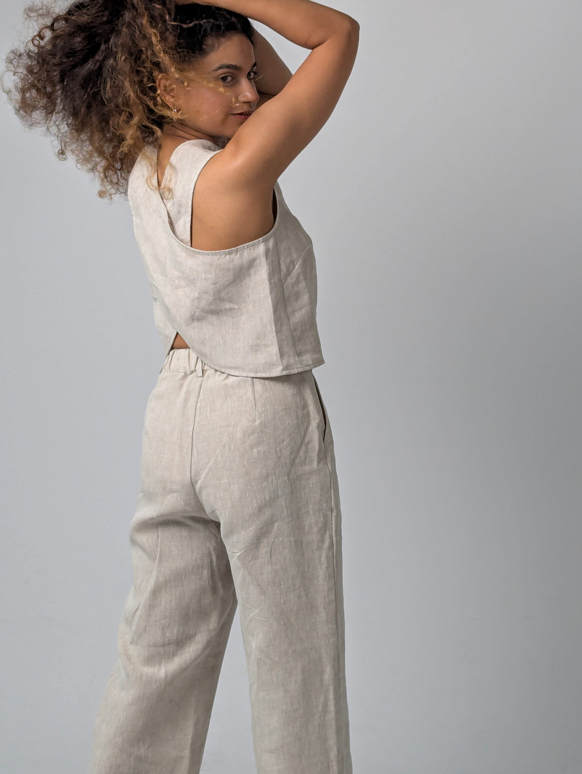 The Architectural Cross Back Linen Cami - Prime a Canvas - Natural Off-white